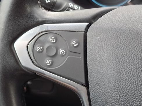 Used 2023 Chevrolet Traverse LT FWD image 14