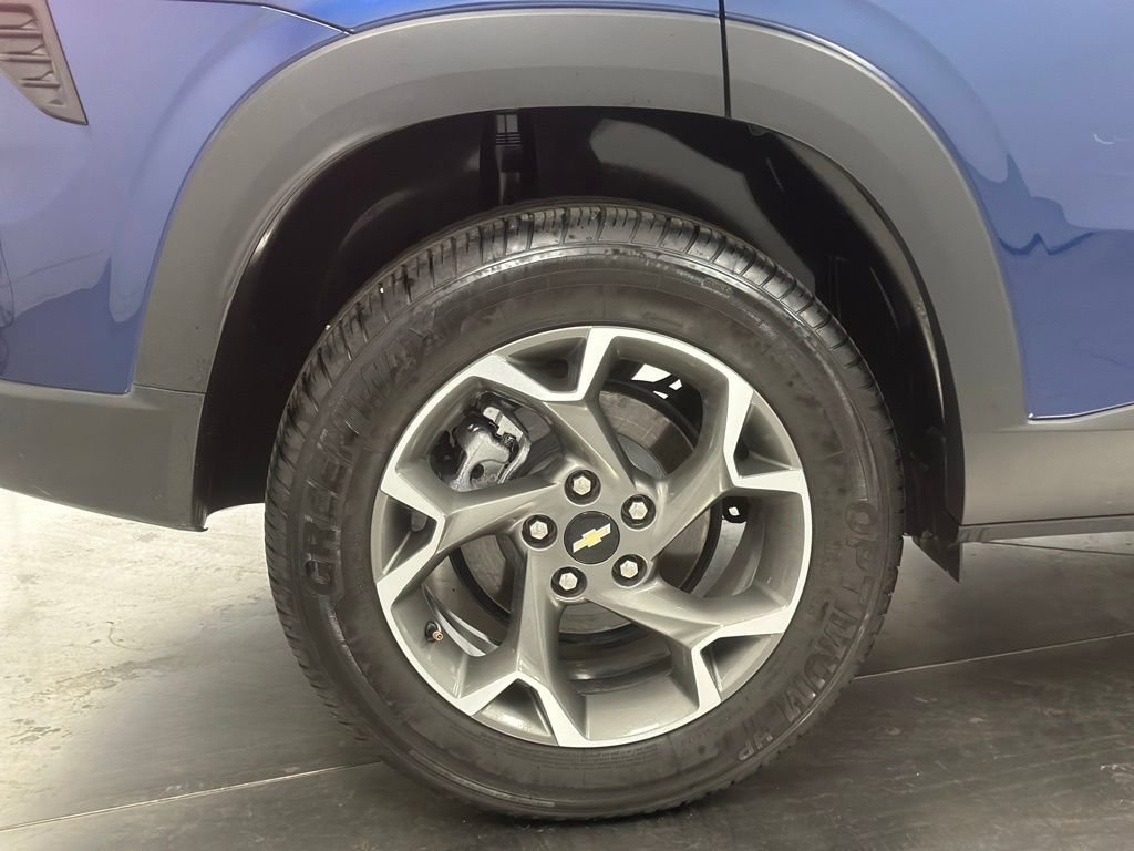 Used 2024 Chevrolet Trax LT FWD image 23