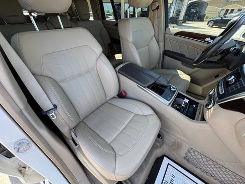 Used 2016 Mercedes-Benz GL 450 4MATIC image 23