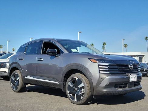 New 2026 Nissan Kicks SR image 21