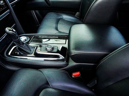 Used 2024 INFINITI QX80 Luxe image 19