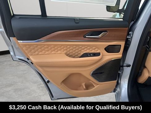 New 2025 Jeep Grand Cherokee Summit AWD/4WD image 19