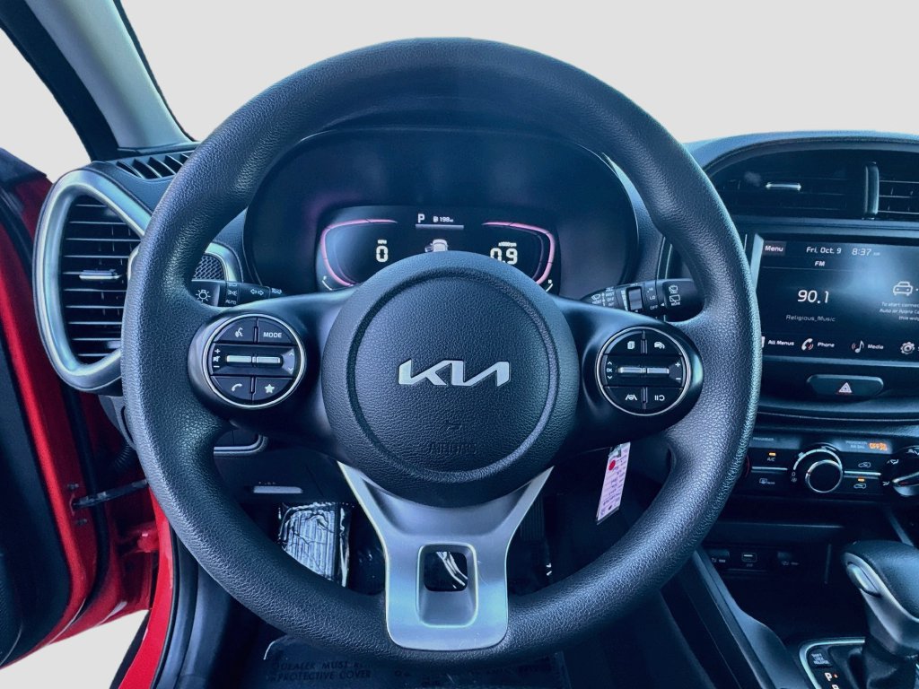Certified 2023 Kia Soul LX w/ LX Technology Package FWD image 14