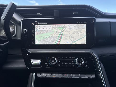 New 2025 GMC Sierra 2500 Denali image 29