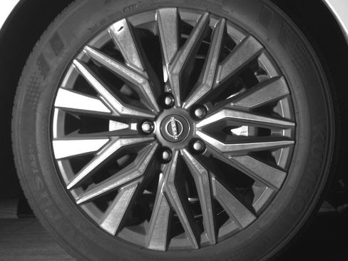 Used 2025 Nissan Altima 2.5 SV image 13