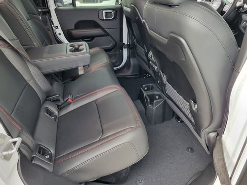 New 2026 Jeep Gladiator Rubicon w/ Safety Group image 19