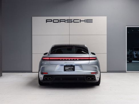 Certified 2025 Porsche Panamera 4 E-Hybrid AWD/4WD image 6