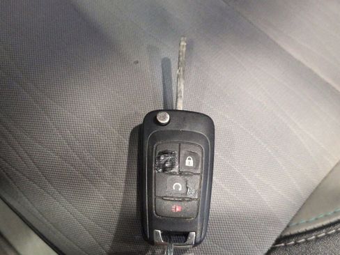 Used 2016 Buick Encore Convenience FWD image 38
