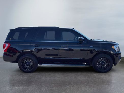 Used 2020 Ford Expedition XLT w/ Equipment Group 202A AWD/4WD image 6