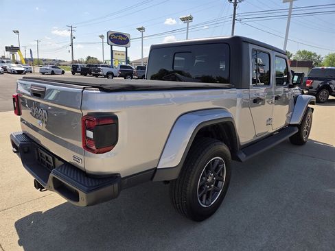 Used 2020 Jeep Gladiator Overland w/ Uconnect 4C Nav & Sound Group AWD/4WD image 3