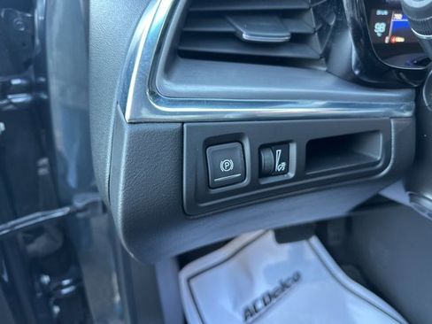 Used 2019 Cadillac XT5 Luxury image 21