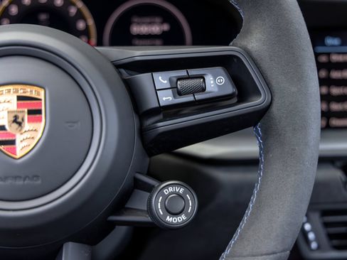 Certified 2026 Porsche 911 GT3 RWD image 35