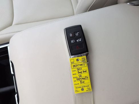 Used 2023 Land Rover Range Rover SE image 37