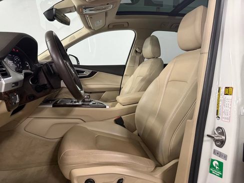 Used 2019 Audi Q7 2.0T Premium Plus w/ Premium Plus Package AWD/4WD image 5