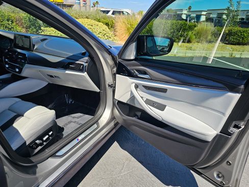 Used 2018 BMW M5 w/ Executive Package AWD/4WD image 48