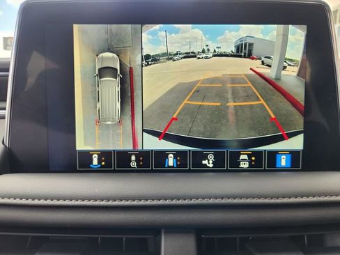 Used 2023 Chevrolet Tahoe LT w/ LT Signature Package image 17