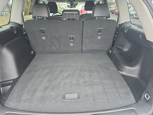 Used 2023 Jeep Grand Cherokee Limited image 8