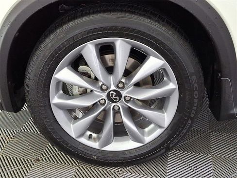 Certified 2022 INFINITI QX50 Essential image 10