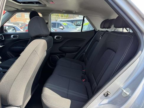 Certified 2024 Hyundai Venue SEL FWD image 13