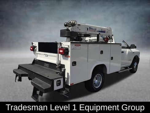 Used 2022 RAM 3500 Tradesman AWD/4WD image 4