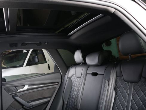 Used 2019 Audi SQ5 Premium Plus w/ Premium Plus Package image 52
