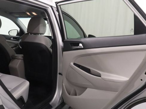 Used 2021 Hyundai Tucson SE FWD image 13