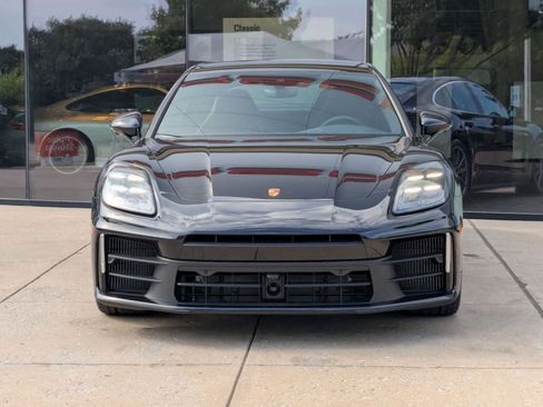 New 2025 Porsche Panamera image 6