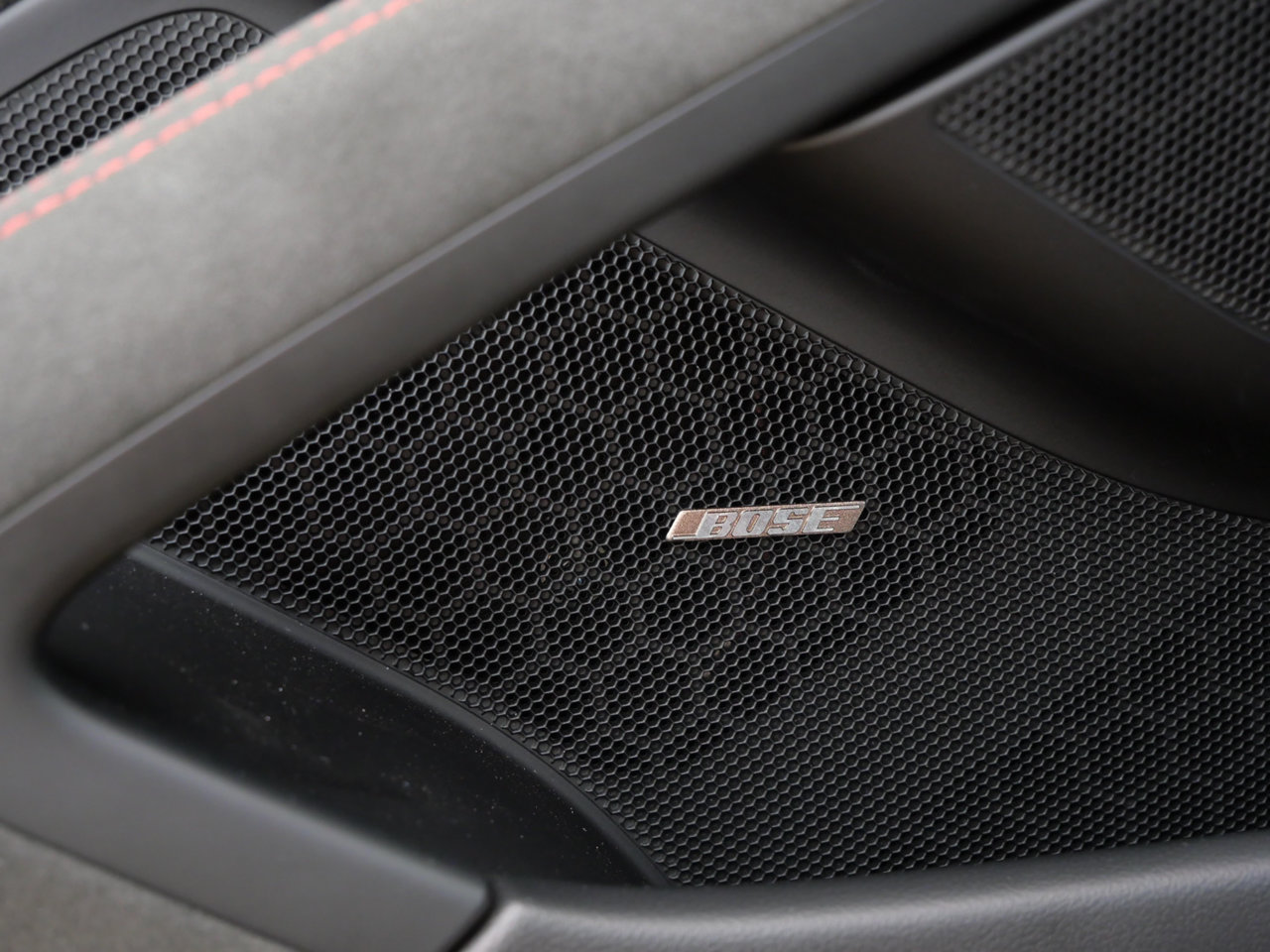 Used 2022 Porsche 718 Cayman GT4 RWD image 22
