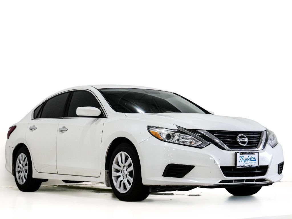 Used 2017 Nissan Altima 2.5 S w/ Power Driver Seat Package FWD image 1