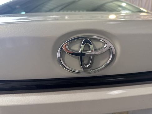 Used 2024 Toyota Corolla LE image 15