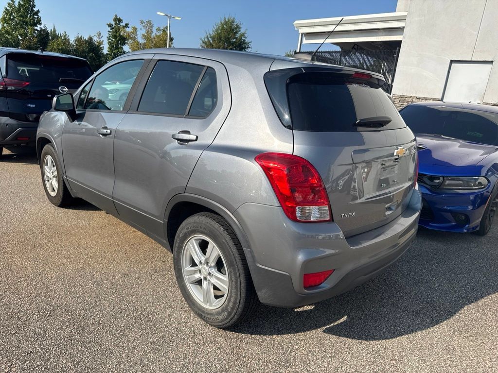 Used 2020 Chevrolet Trax LS w/ Tint and Cruise Package FWD image 2