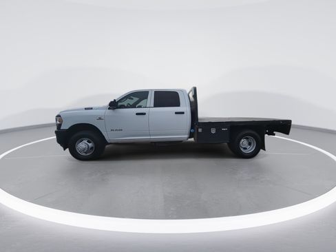 Used 2022 RAM 3500 Tradesman w/ Cold Weather Group AWD/4WD image 5