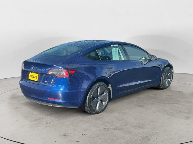 Used 2022 Tesla Model 3 Long Range AWD/4WD image 5