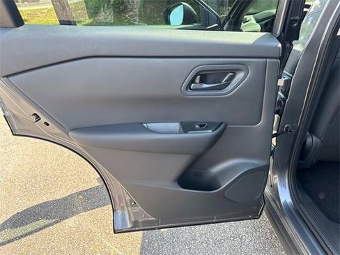 New 2026 Nissan Rogue S image 14