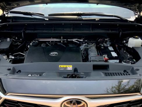 Used 2022 Toyota Highlander XLE image 66