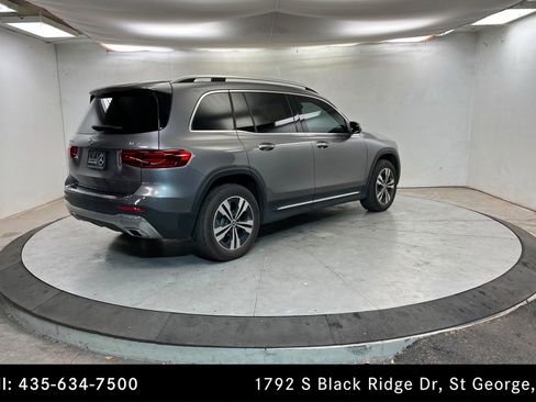 Certified 2025 Mercedes-Benz GLB 250 4MATIC image 5