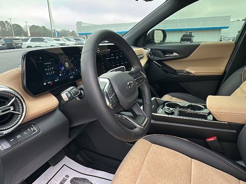 Used 2026 Chevrolet Equinox ACTIV w/ Safety and Technology Package image 11