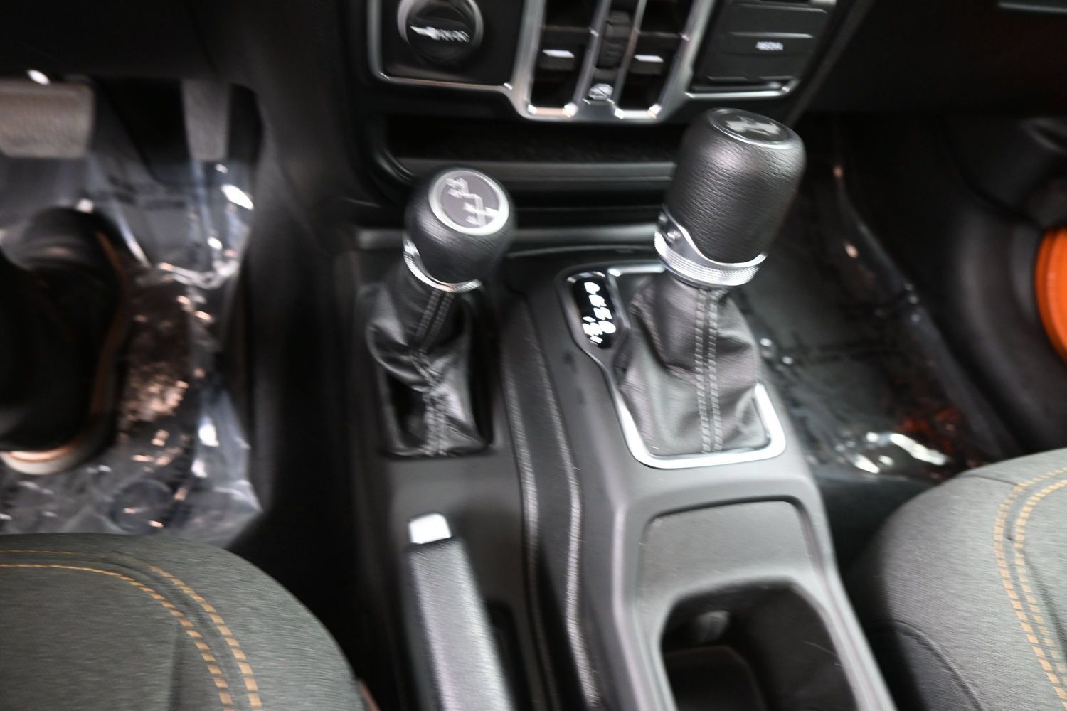 Used 2025 Jeep Wrangler Unlimited Sport AWD/4WD image 14