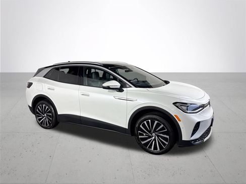 Certified 2023 Volkswagen ID.4 Pro S Plus AWD/4WD image 5