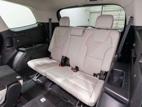 Used 2021 Kia Telluride EX w/ EX Premium Package image 34