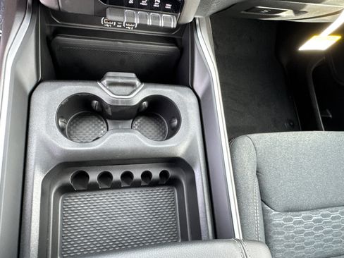 New 2026 RAM 1500 Express image 15