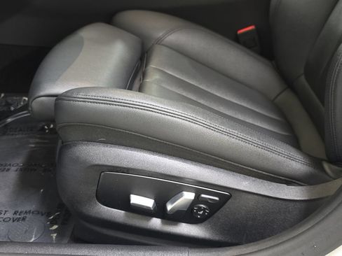Used 2020 BMW 530i w/ Convenience Package RWD image 28