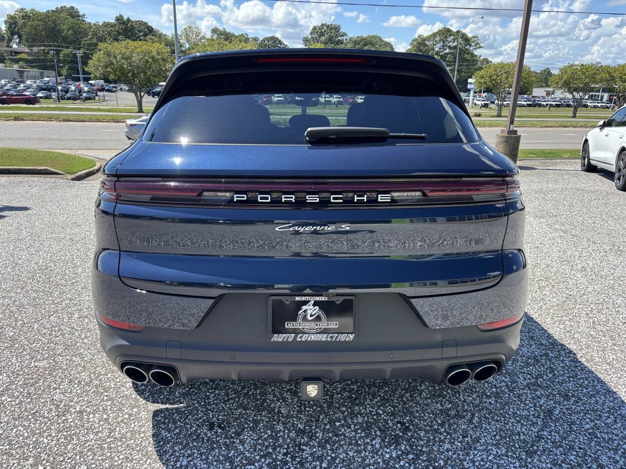 Used 2024 Porsche Cayenne S AWD/4WD image 6