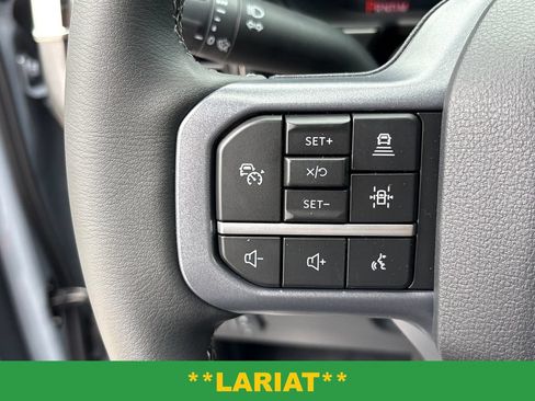 New 2026 Ford F250 Lariat w/ Black Appearance Package AWD/4WD image 17