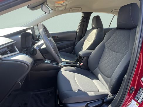 Used 2022 Toyota Corolla LE w/ LE Convenience Package FWD image 13