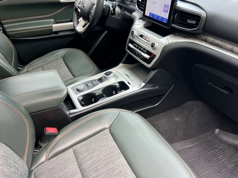 Used 2022 Ford Explorer Timberline image 17