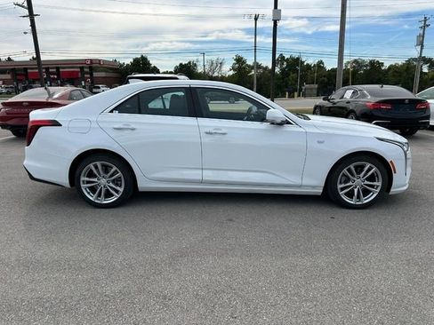 Used 2024 Cadillac CT4 Luxury image 2