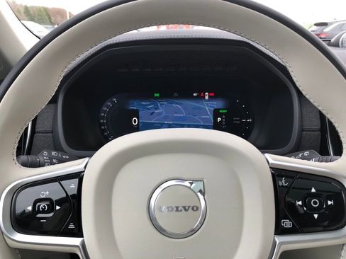 New 2026 Volvo XC90 T8 Ultra w/ Protection Package Premier AWD/4WD image 19