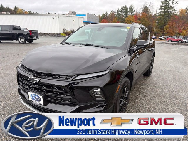 New 2026 Chevrolet Blazer LT w/ Midnight/Sport Edition AWD/4WD image 1