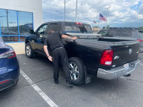Used 2018 RAM 1500 Big Horn AWD/4WD image 7